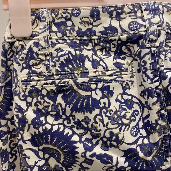 Tory Burch Izzy Printed Crop Skinny Jeans - Picture 6 of 7